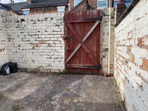 Photo 16- click for photo gallery